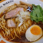 ラーメンにっこう - 令和6年8月 ランチタイム(11:30〜14:30)
日香麺静香haruka醤油大盛1.5玉 税込1070円