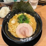 Akitsu Shoten - ラーメン