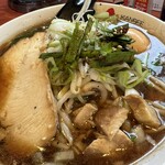 太麺専門店 KANBEE - 料理写真:スタミナラーメン