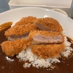 Seigi no Tonkatsu to Curry Ichigo Ten - 