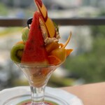 Kyobashi Senbikiya Fruit Parlour Daimaru Tokyo Ten - フルーツパフェ