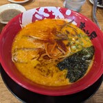 ラーメン まこと屋 - 赤辛牛白湯：大辛：並