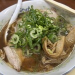 Honke Daiichi Asahi Kuzukawa Ten - ラーメン小も王道　並をいただきたい♪