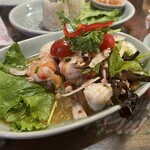 タイの食卓 クルン・サイアム - 