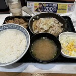 Yoshinoya Shinumeda Shokudogai Ten - 