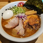 Yakiago Niboshi Ramen Tobiuo - 特製焼きあご煮干しらぁめん