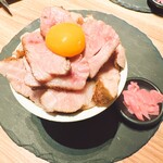 3PIG Kariya Ekimae Ten - 自家製ローストポーク丼