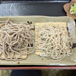 専心庵 - 限定粗挽きと生粉蕎麦が最初に出されます。