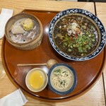 中国料理 梅梅 - 担々麺(黒)と点心膳