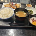 Uokyu Eat-in Ajimise Hon Ten - 