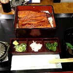 Unagi no Naruse Nigata Honcho Dori Ten - 並うな重　竹