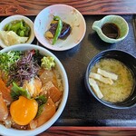 Drive-in Shiokaze - いとひら丼　1680円