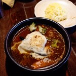 Asian N Soup Curry Besu - 貝カリー 1250円(+焼きもチーズ 160円)