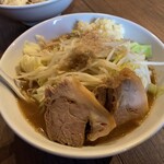 宮二郎 - ラーメン並(200g)930円 ニンニク普通ヤサイマシアブラ少なめ