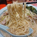 ニューラーメンショップ オリジン - どんどん出てくる麺（笑）