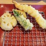 Tempura Meshi Tennosuke - 海老　おくら　れんこん