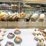 Patisserie Halumiere - 