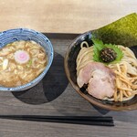 Sharin Nyukosuto Shinurayasu - 生七味つけ麺小