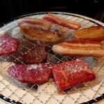 Wagyu Yakiniku Kanda Jiryu - 七輪でじっくりと…