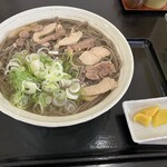 まると - 料理写真:冷たい肉そば大盛@1,000円