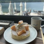 ao LAKESIDE CAFE - 