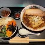 Korean Yatai Hongde Pocha Osaka Kyobashi Ten - 厚切りチャーシュー麺+Aセット