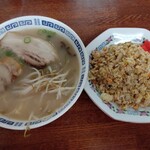 Kurosaki Ichiban - ラーメン＆半チャーハン