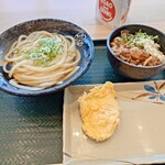 はなまるうどん - 2024年9月　冷かけ中、ミニ牛肉丼、とり天