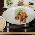 遊旬 こだま - ランチ 唐揚げ定食