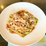 Italian Wine Shokudo La Frasca - 麓山高原豚バラ肉のトマトソース煮の手打ちパスタ  