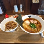 煮干しそば おおきに - 料理写真: