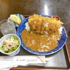 かつ半 - 料理写真:★★カツカレー 1000円 カツはサクサクだが、ルーはオカンレベル！ごぼうサラダと グレープフルーツのデザートはちょっと嬉しい。