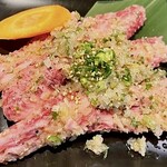 焼肉 ジナン - 画像1️⃣ネギまみれ中落ちカルビ