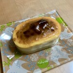 FamilyMart Nishikebukuro Ten - 紅はるかのバスク風チーズケーキ ¥288