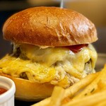 DOUG'S BURGER Miyakojima Honten - 