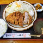 Tonkatsu Sanjo - ロースカツ定食(大) 　2550円