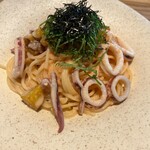 Tsukishima Oyster Club - イカと明太子のパスタ