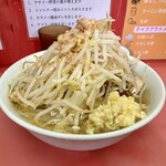 Ramen Jiro Koiwa Ten - 小ラーメン 900円 ※コールは「ヤサイ、ニンニク、アブラ」
                        2024年9月12日