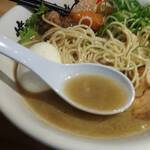 Yakiago Niboshi Ramen Tobiuo - 