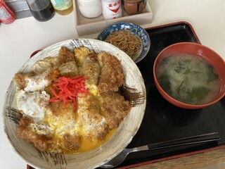 Shokujidokoro Sakura - カツ丼（2枚）