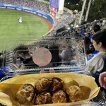 Osaka Konamon Sakaba Takoyaki Bancho Kannai Ten - たこ焼き