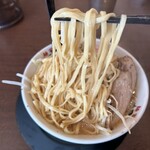 麺家 なると - 麺は中太平麺