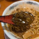 大阪 ラーメン研究所 - 原型の色など知らぬ！