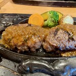 さわやか - 料理写真:げんこつハンバーグ、オニオンソースです