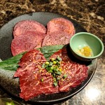 Yogan Sumibi Yakiniku Sakuraya - 付け合わせの塩ネギが効いています