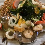 信濃 - 揚げ蕎麦あんかけ