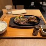 Ishigamaya Hamburger Steak Sebunpaku Amami Ten - 