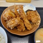 Katsuya Ibaraki Kamisu Ten - 秋の海鮮フライ定食 979円 ♪