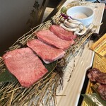 Kuroge Wagyu Yakiniku Gaisenmon Takashina Ten - 