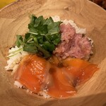 Marumo Kitchen Ruminesuto Shinjuku Ten - サーモントロたくごはん